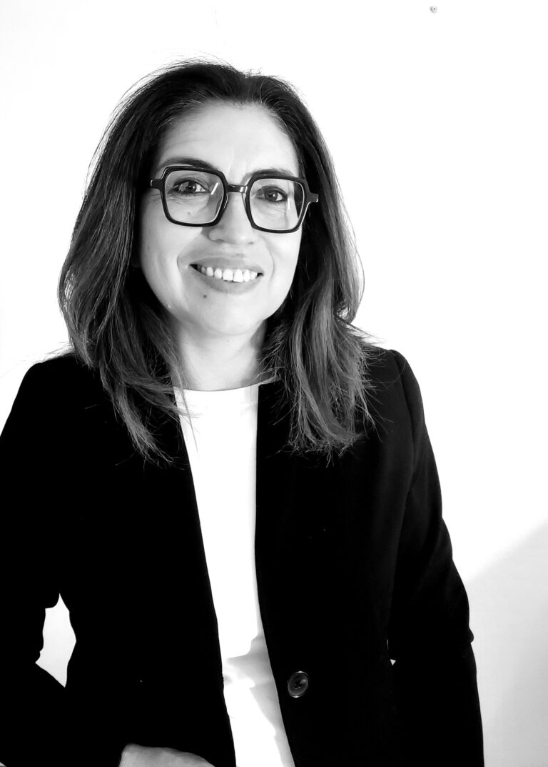 Alexandra TORO-réflexologue-hypnose-Cholet
